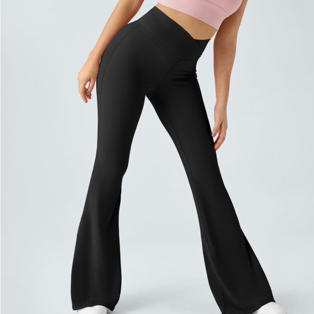 HALARA Crossover Black Flare Athletic Pants Tall